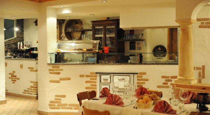 Hotel Helvetia Λιβίνιο Εξωτερικό φωτογραφία