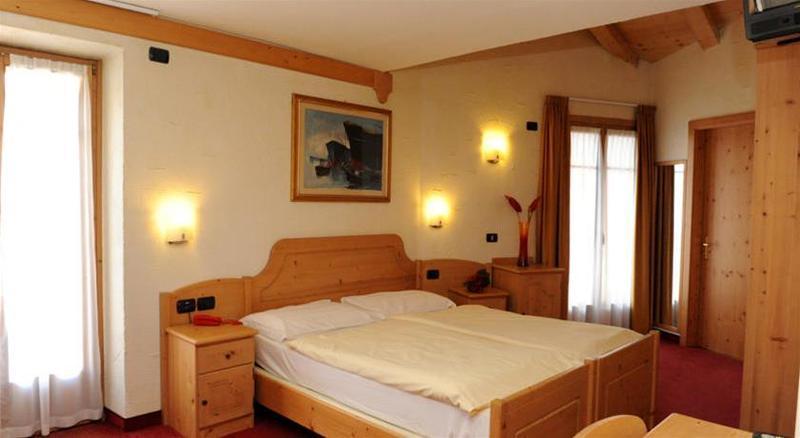 Hotel Helvetia Λιβίνιο Εξωτερικό φωτογραφία