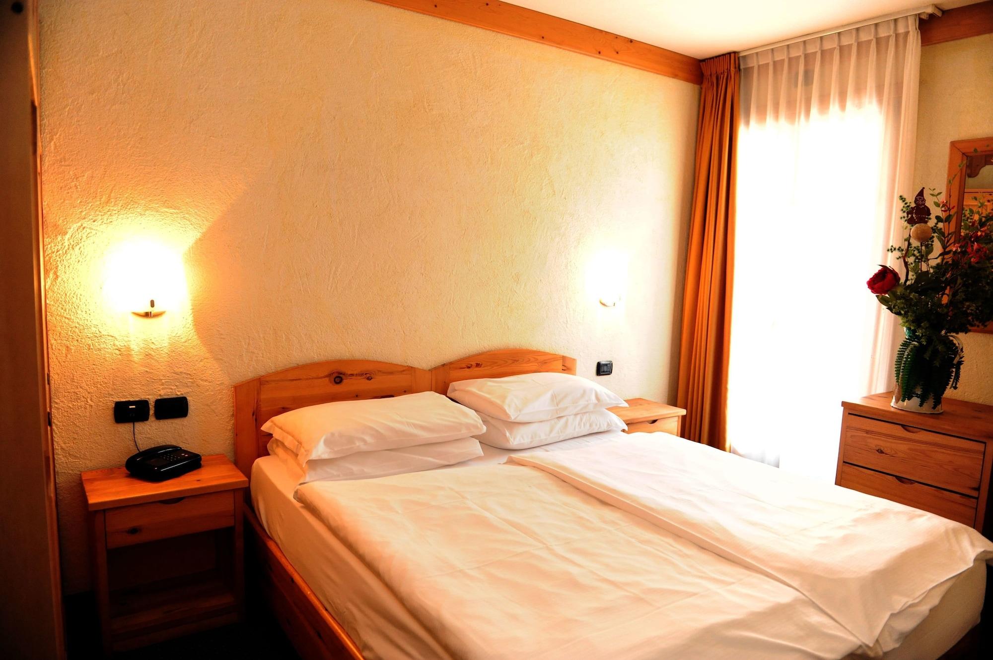 Hotel Helvetia Λιβίνιο Εξωτερικό φωτογραφία
