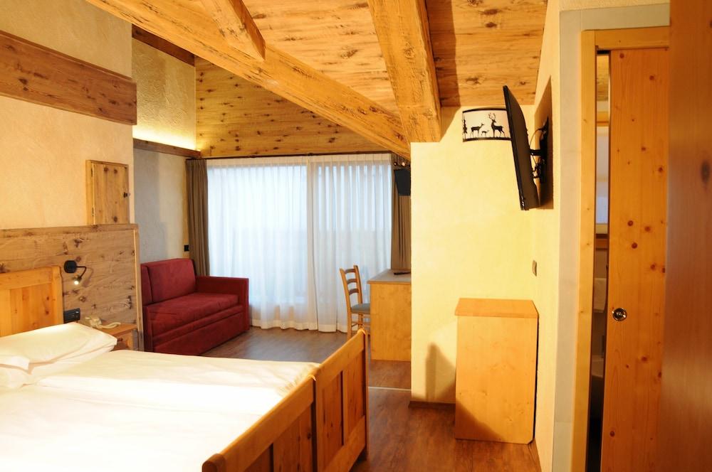 Hotel Helvetia Λιβίνιο Εξωτερικό φωτογραφία