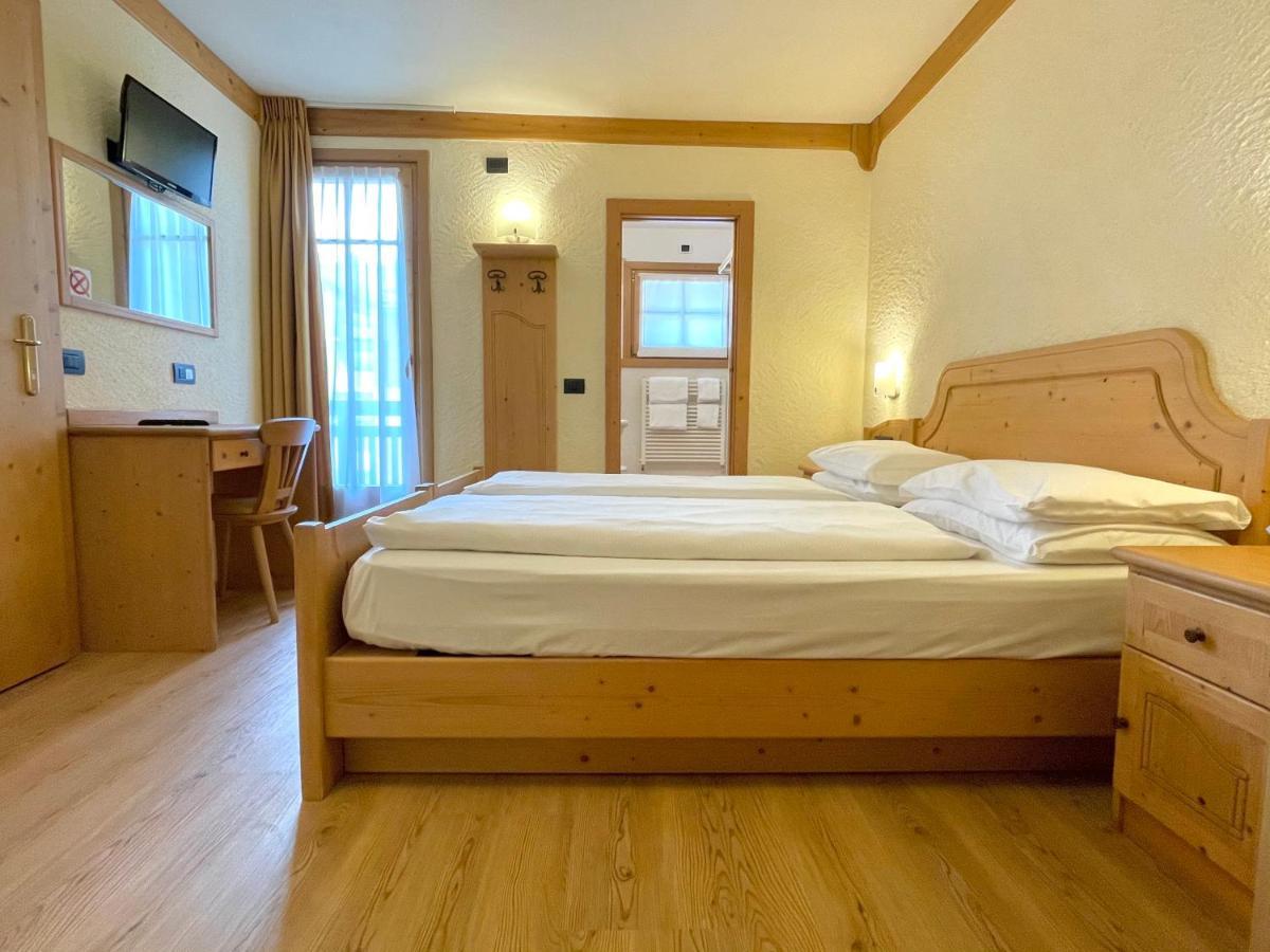 Hotel Helvetia Λιβίνιο Εξωτερικό φωτογραφία