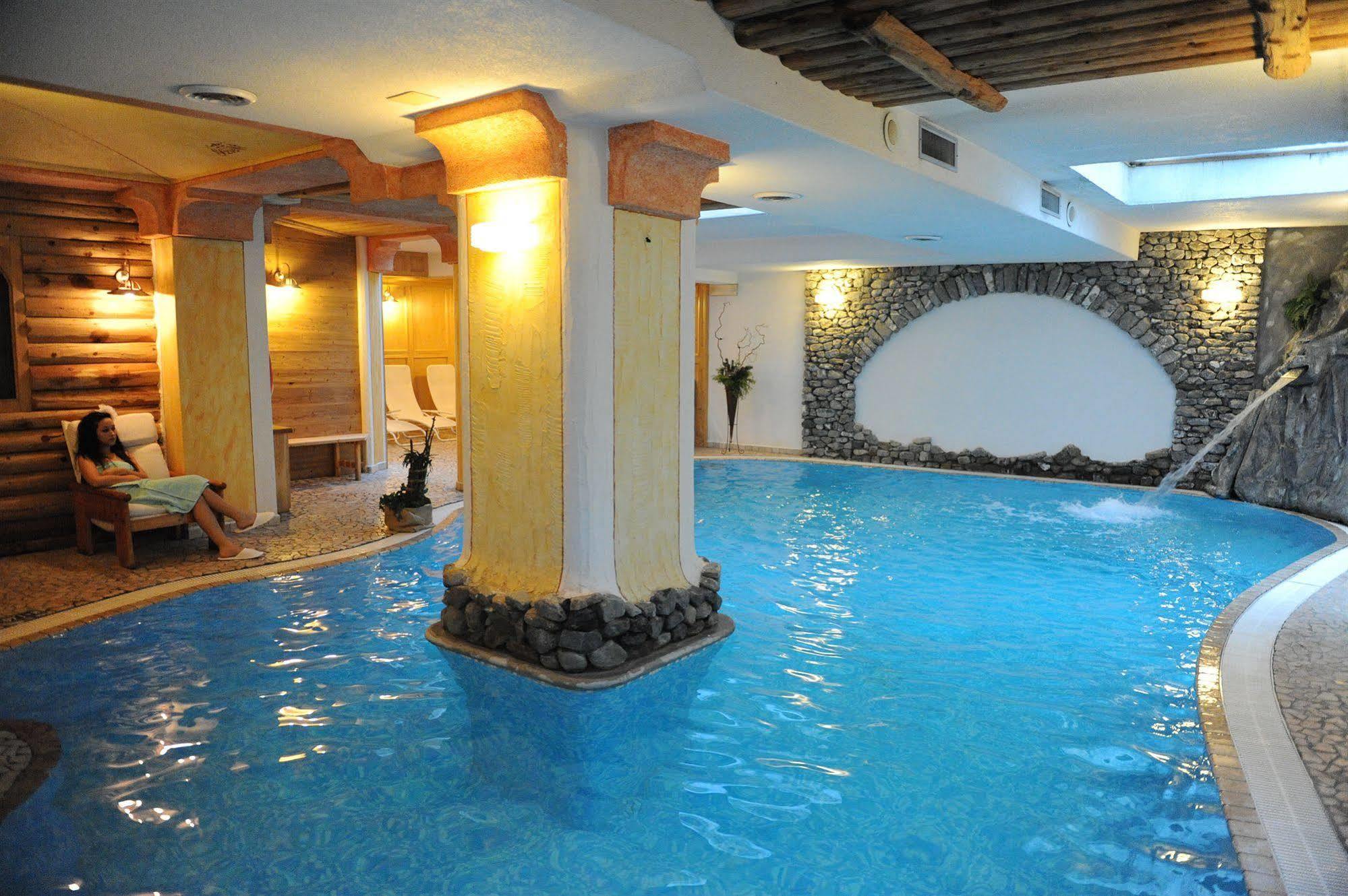 Hotel Helvetia Λιβίνιο Εξωτερικό φωτογραφία