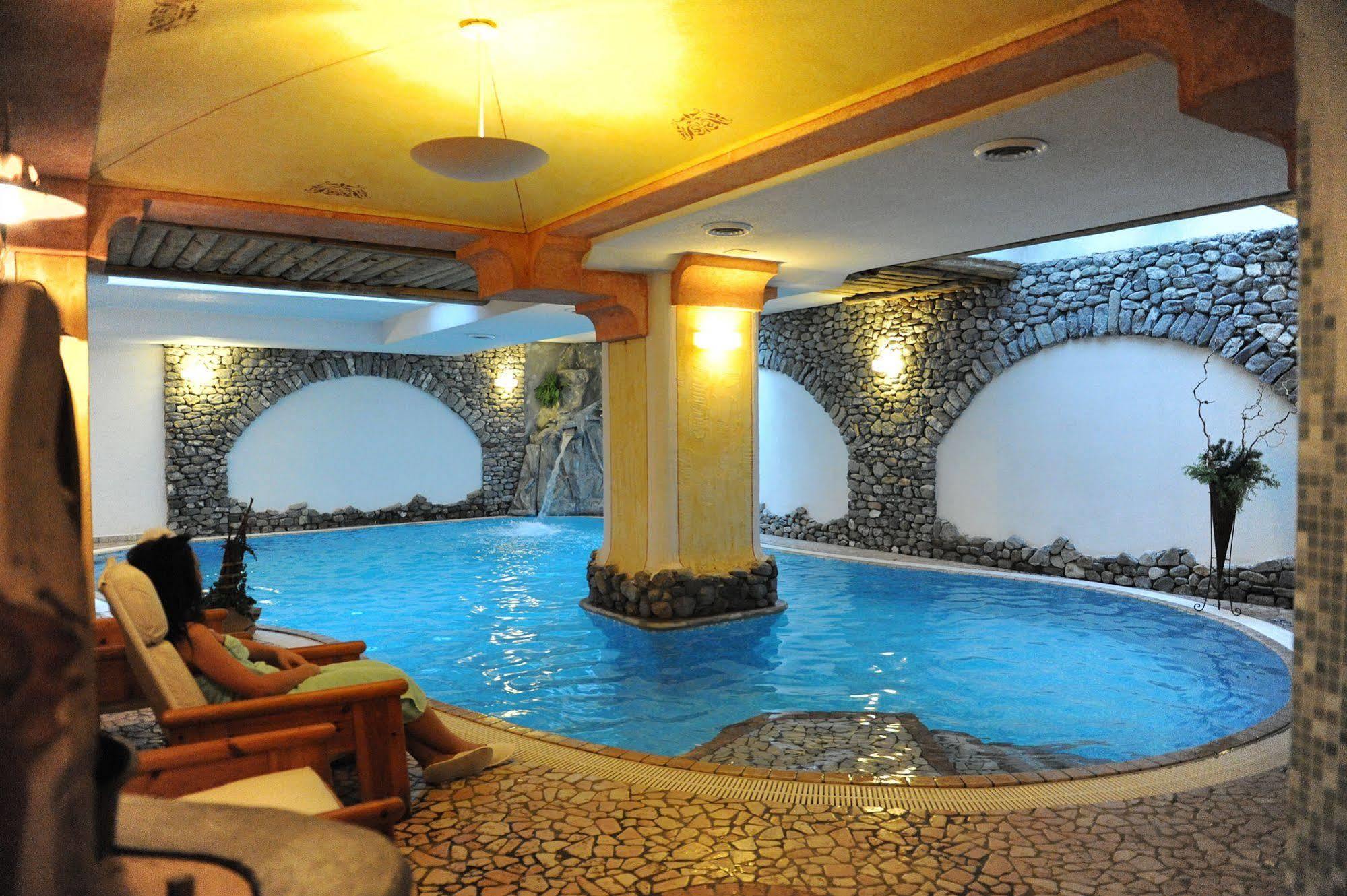 Hotel Helvetia Λιβίνιο Εξωτερικό φωτογραφία